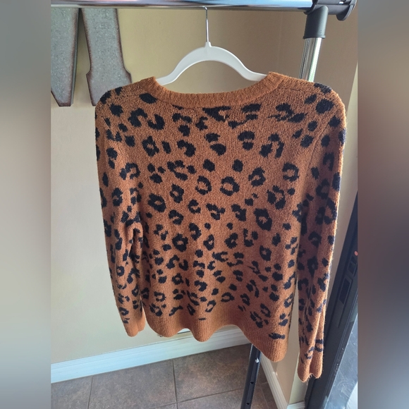Old Navy Women's Leopard Print Sweater - Brown and Black - Picture 2 of 4